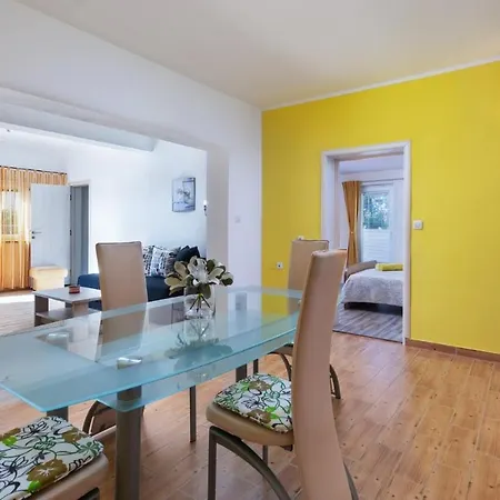 Comfort Apartments With Pool In Medulin (Adults Only) Exterior photo