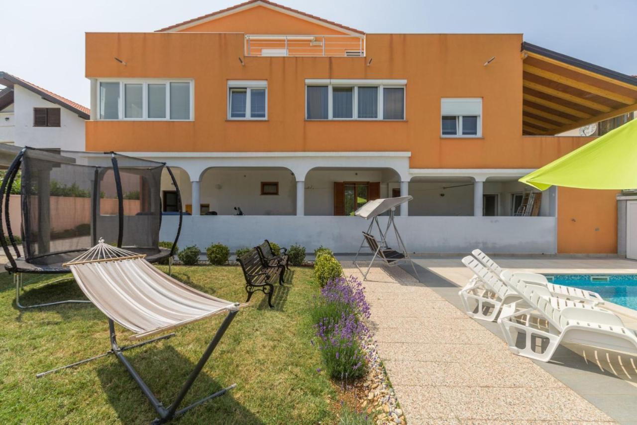 Apartment Comfort With Pool In (adults Only) Medulin