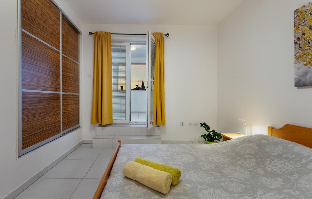 Apartment Comfort With Pool In (adults Only) *