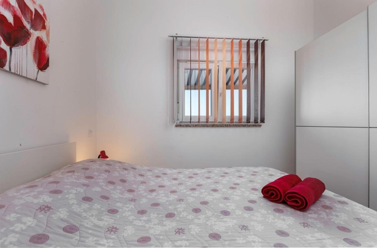 Comfort With Pool In (adults Only) Apartment Medulin