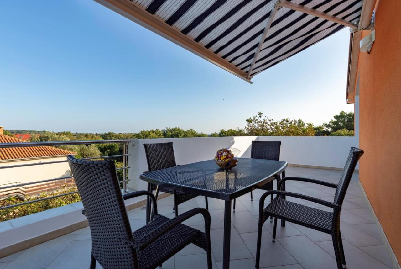 Apartment Comfort With Pool In (adults Only)