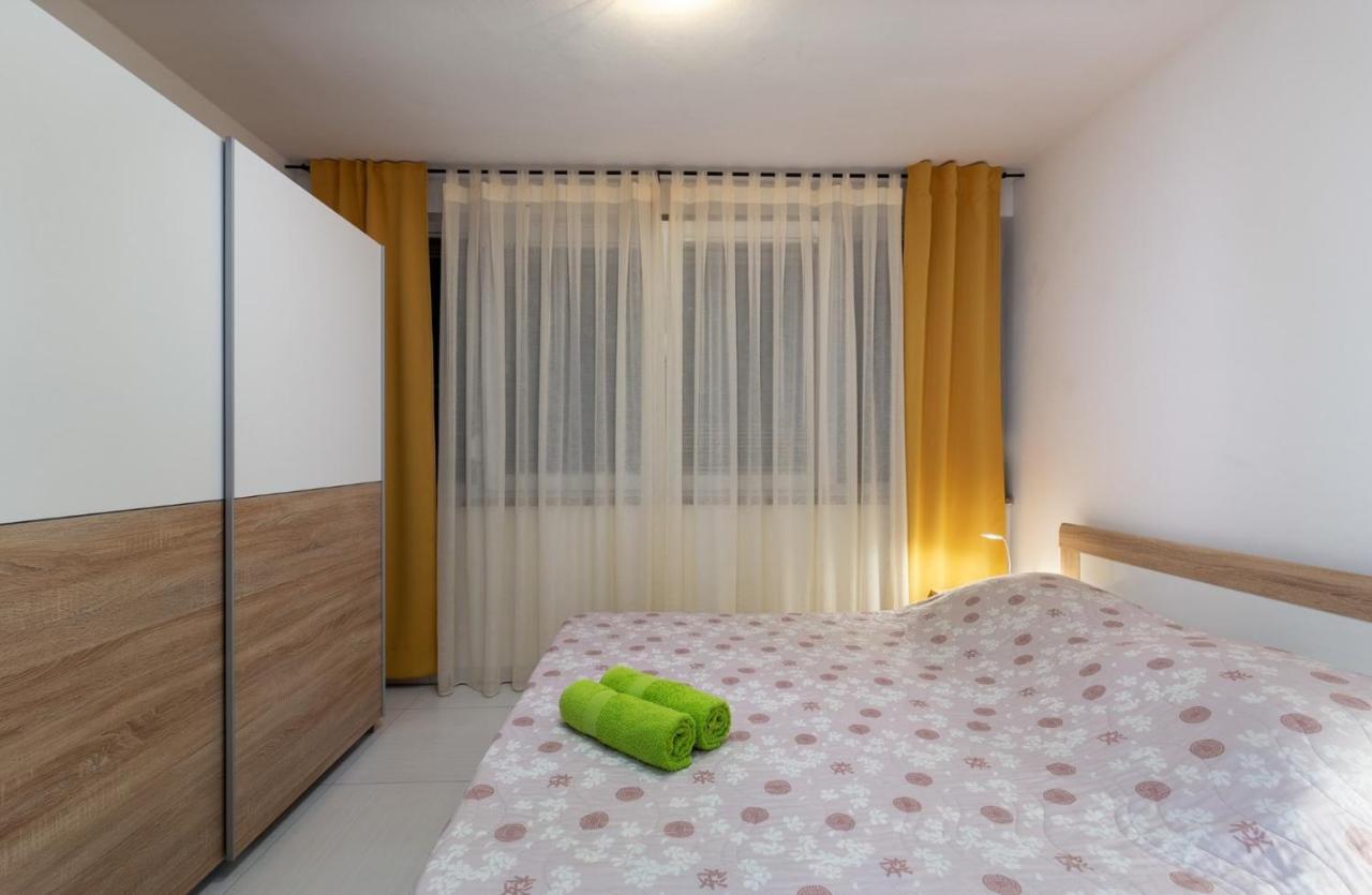Apartment Comfort With Pool In (adults Only) *