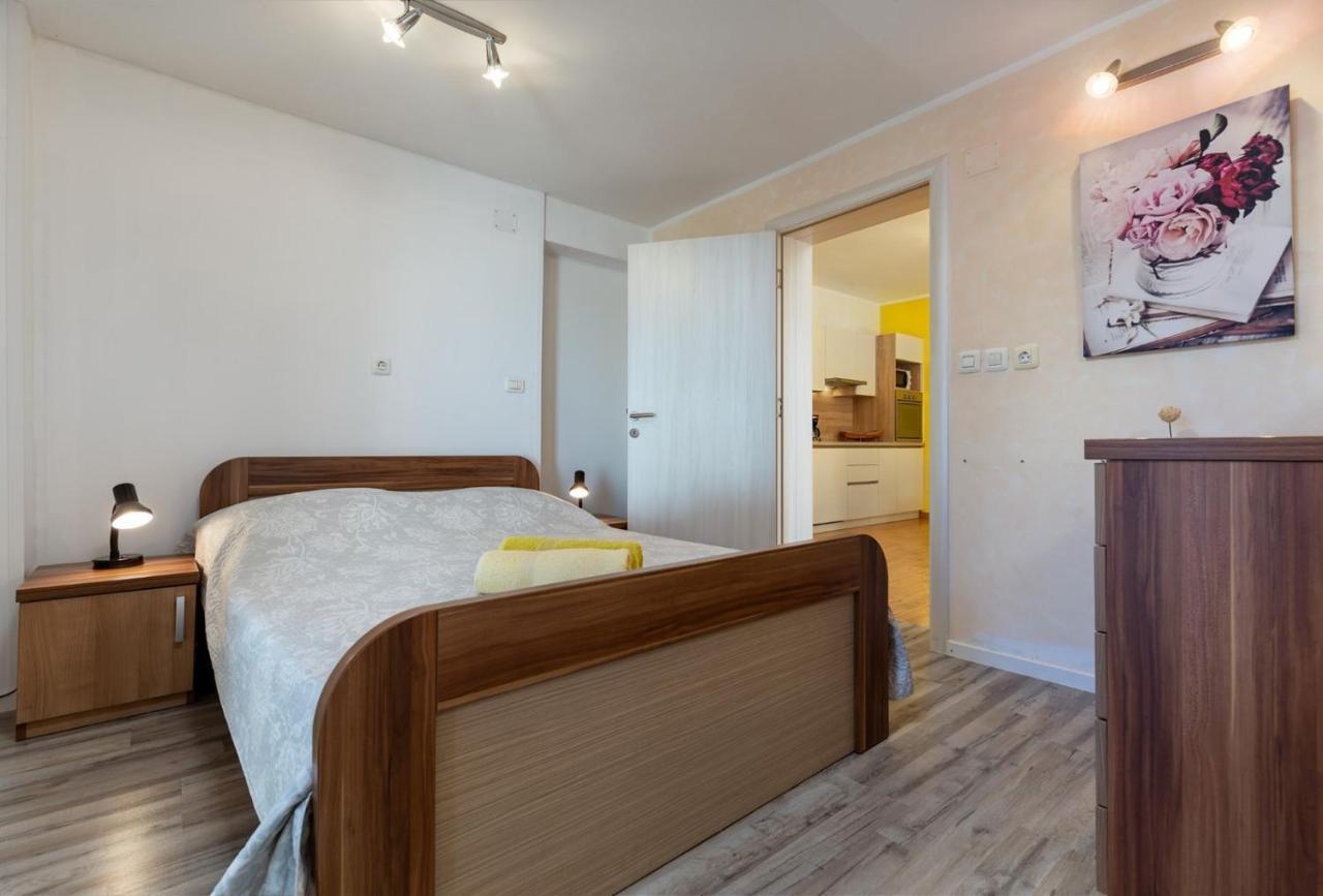 Apartment Comfort With Pool In (adults Only) *