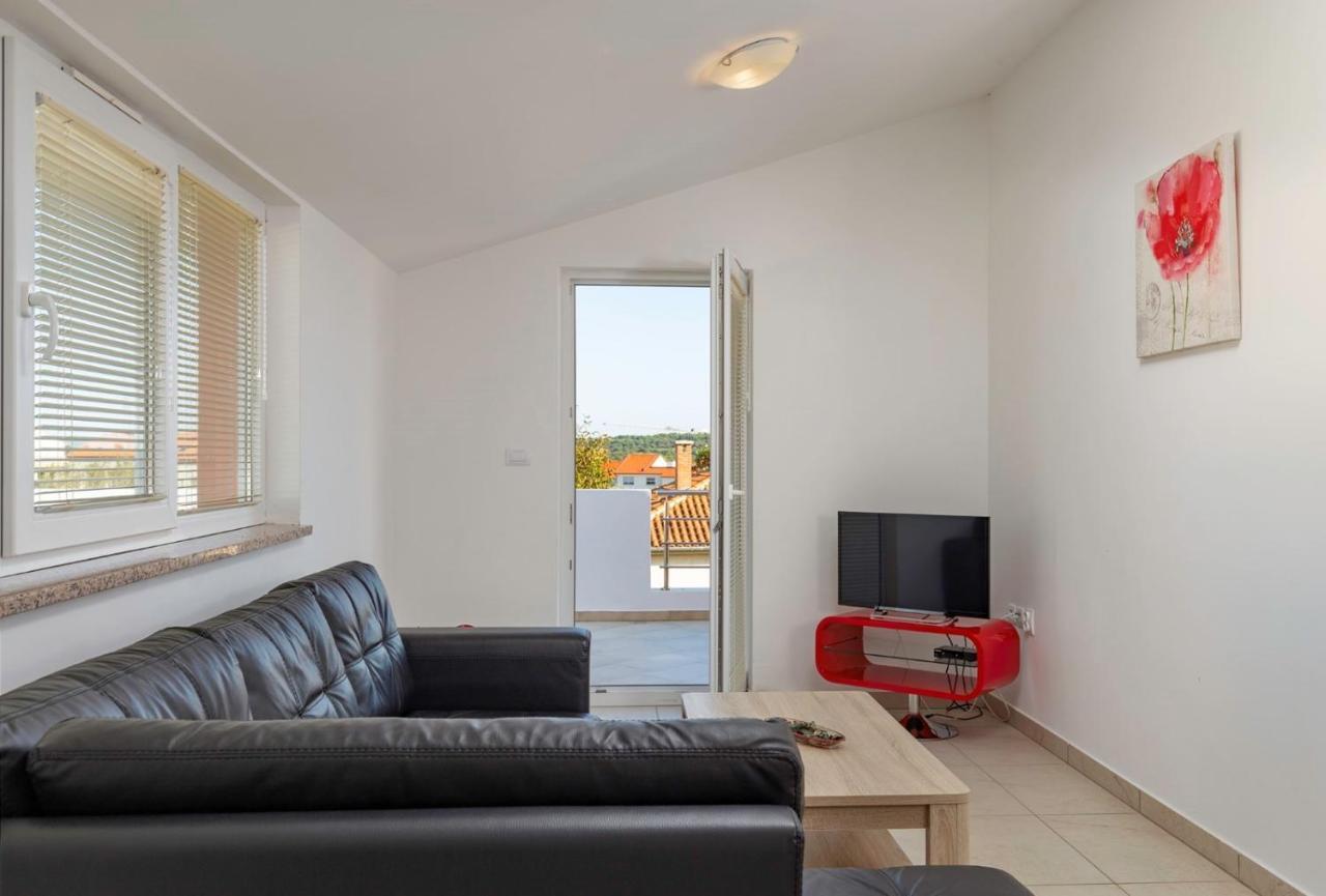 Apartment Comfort With Pool In (adults Only)